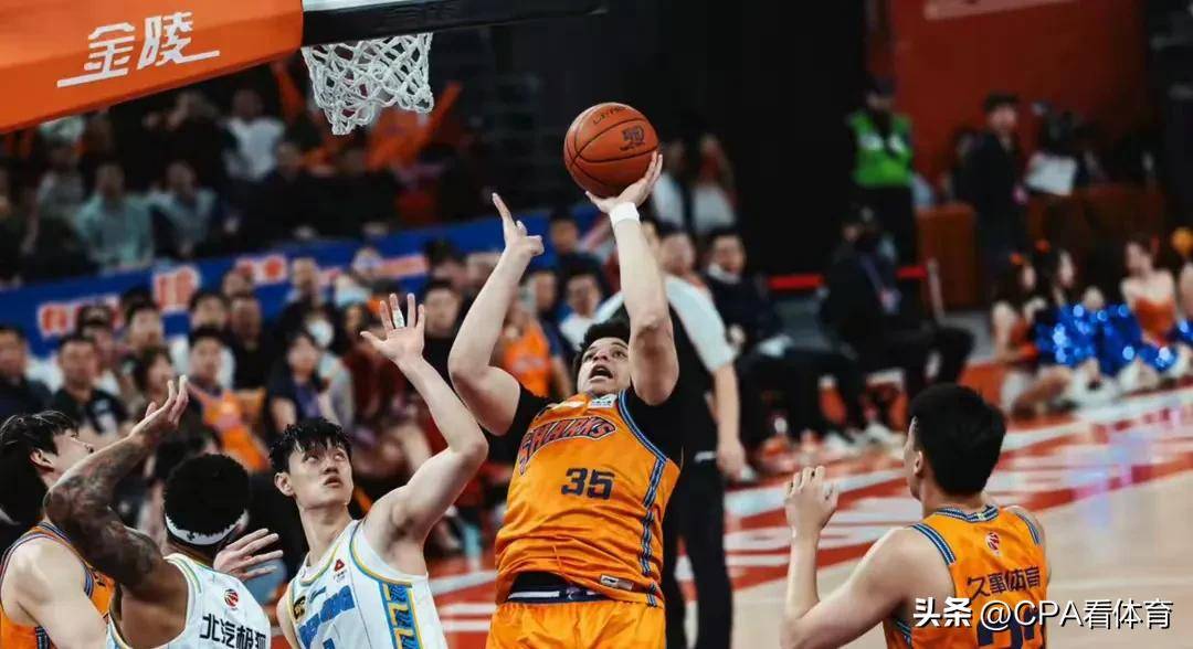南宫体育-关于加时末段辽宁本钢备战CBA常规赛；造点机会细节曝光；球迷炸锅；身体对抗强度拉满的信息